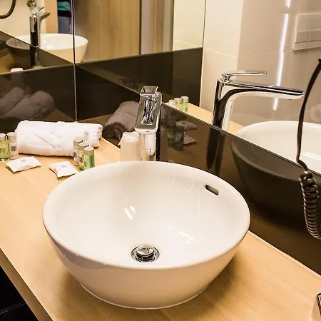 호텔 Astone Conference & Lubiń