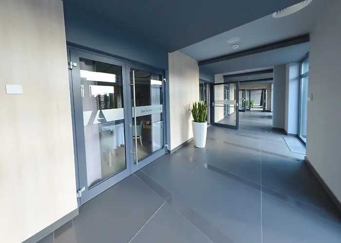 Hotel Astone Conference & 4*